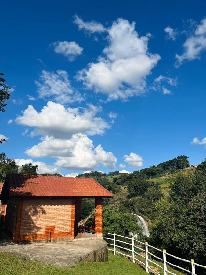 Chales Pedacim Du Ceu Bueno Brandão Exteriér fotografie