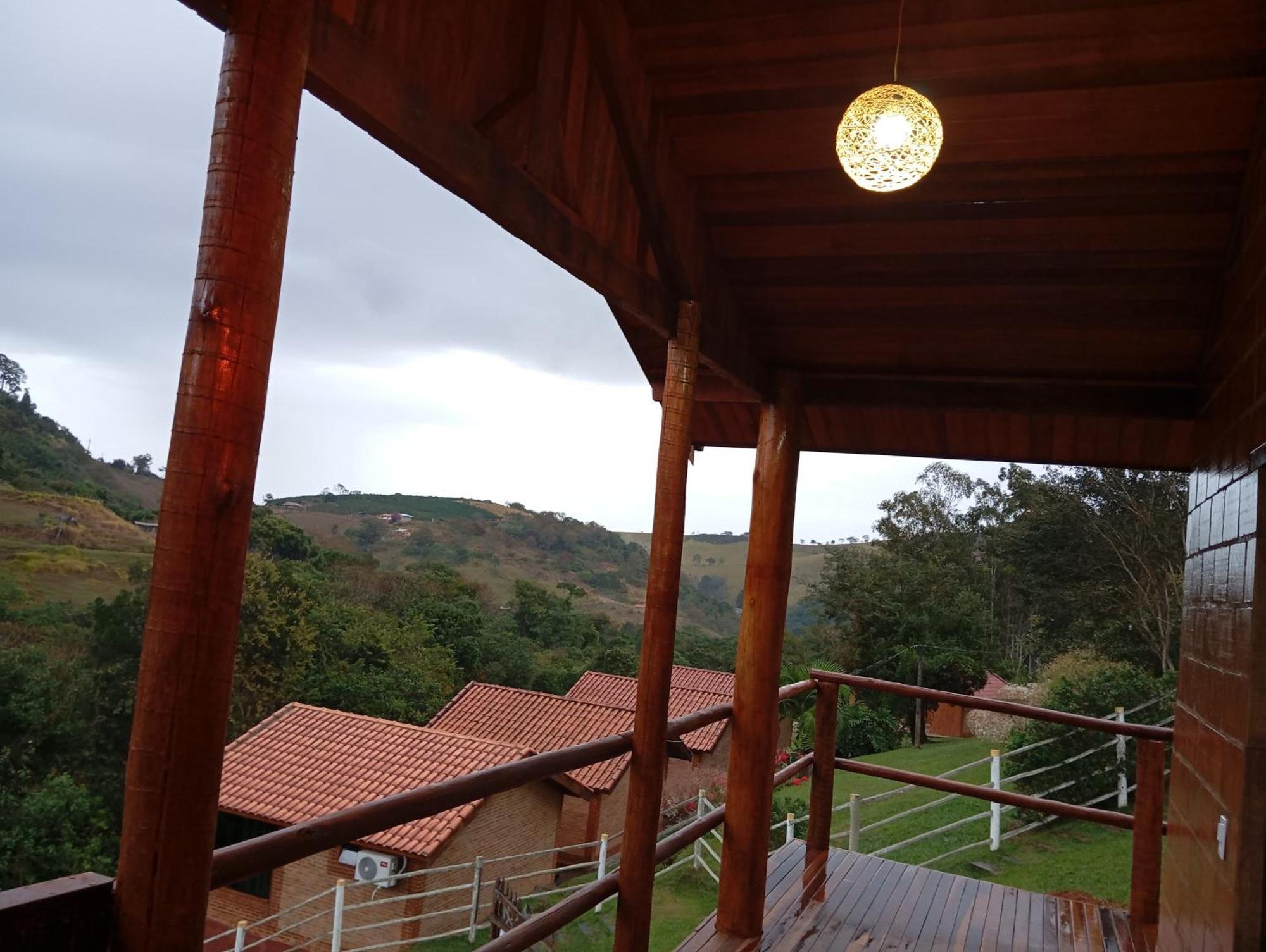 Chales Pedacim Du Ceu Bueno Brandão Exteriér fotografie