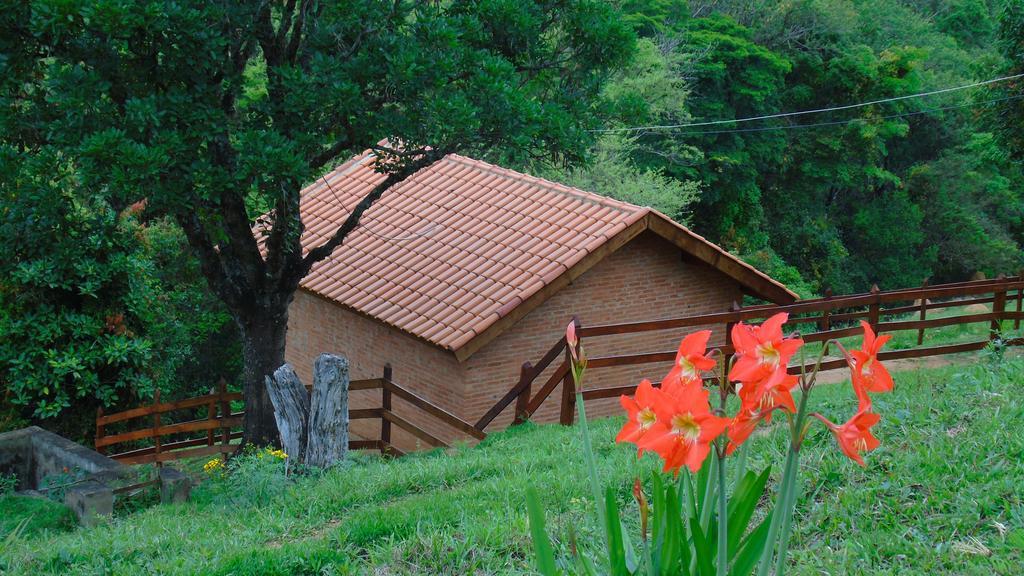 Chales Pedacim Du Ceu Bueno Brandão Exteriér fotografie
