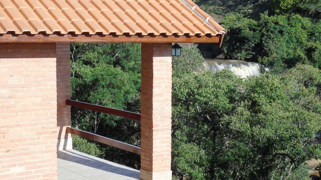 Chales Pedacim Du Ceu Bueno Brandão Exteriér fotografie